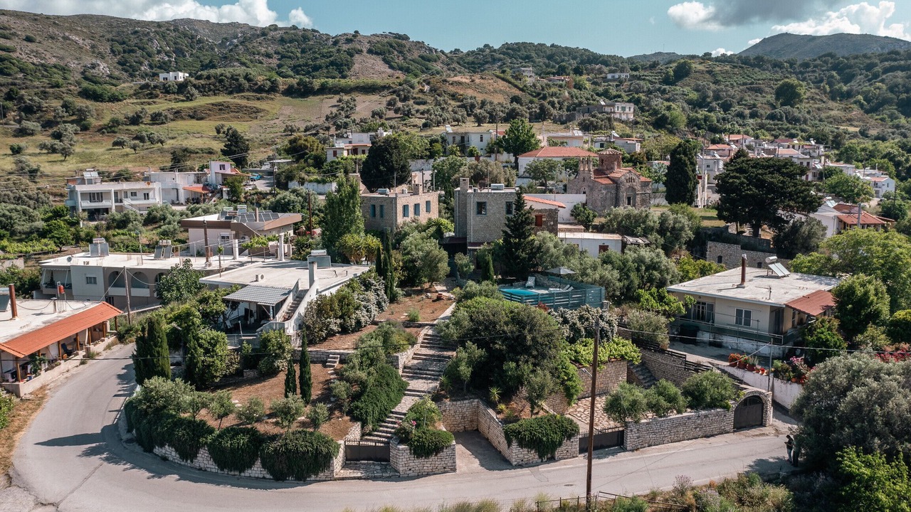 Photo of Outdoor in Lampini