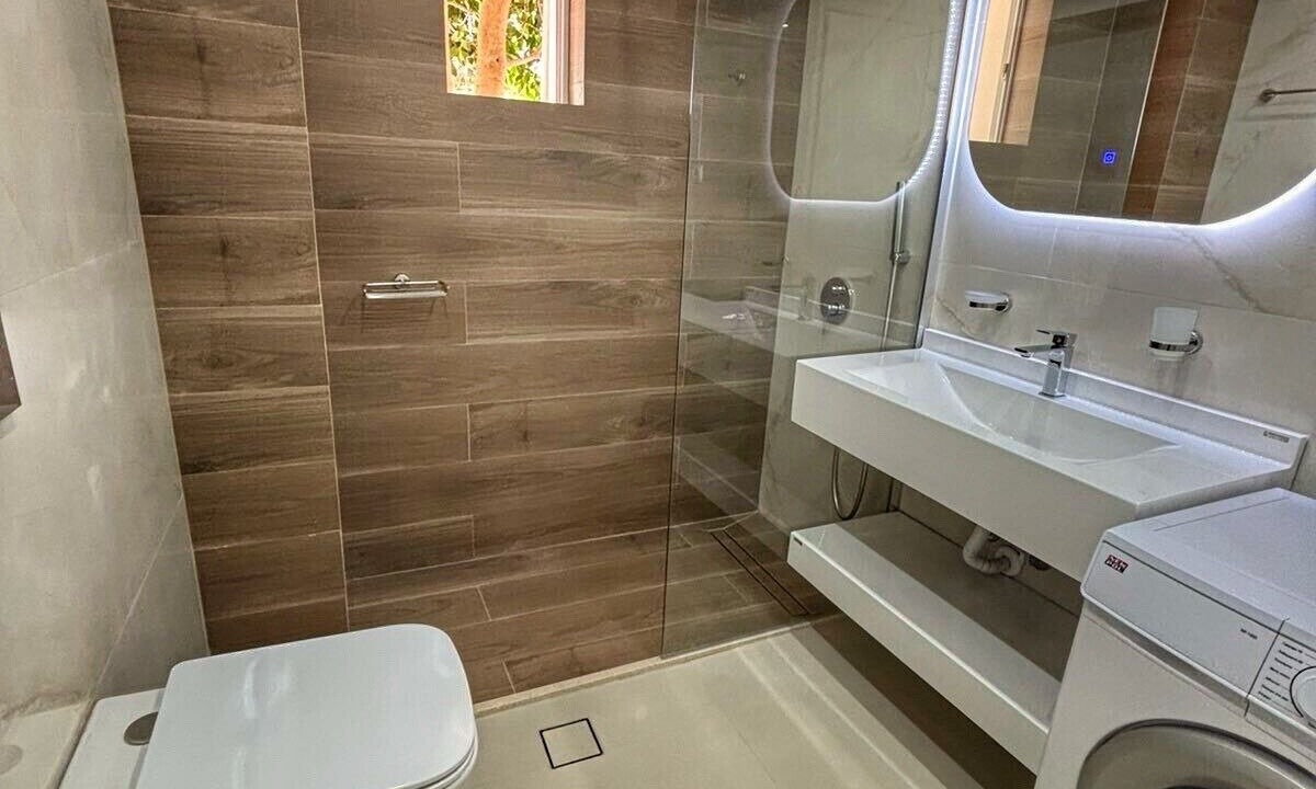 Photo of Bathroom in Pitharion