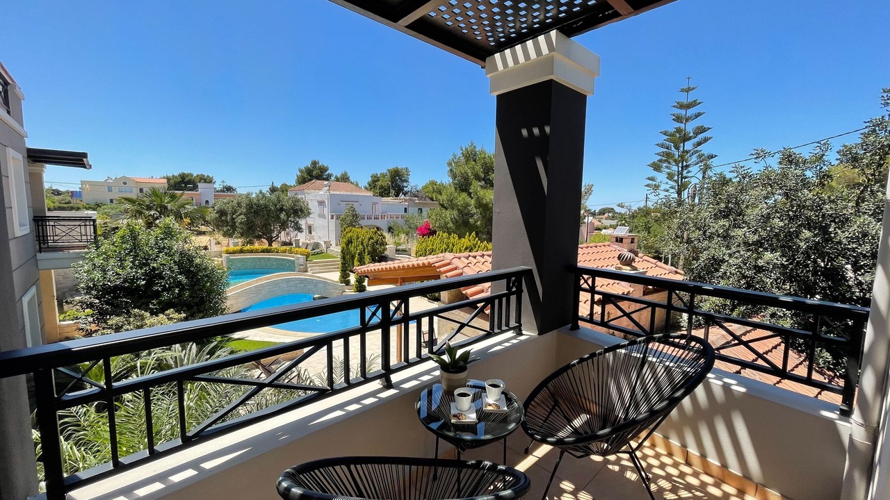 Photo of Patio Balcony in Pitharion