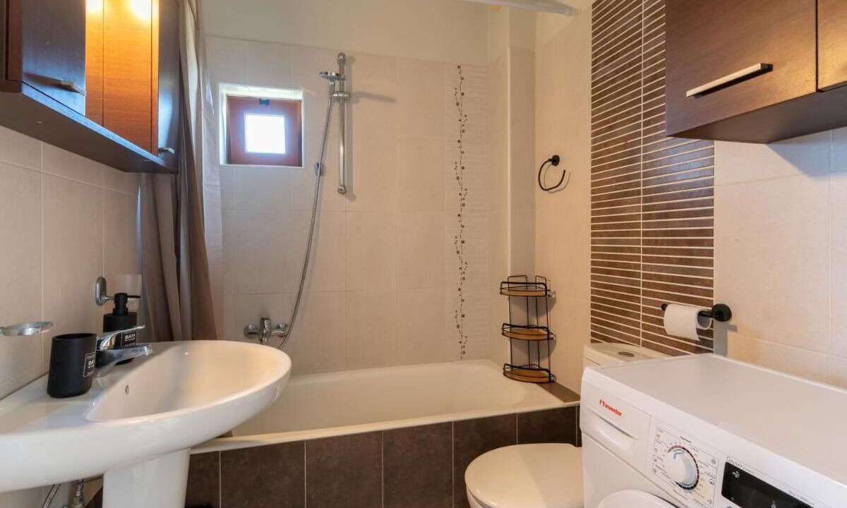 Photo of Bathroom in Houdetsi