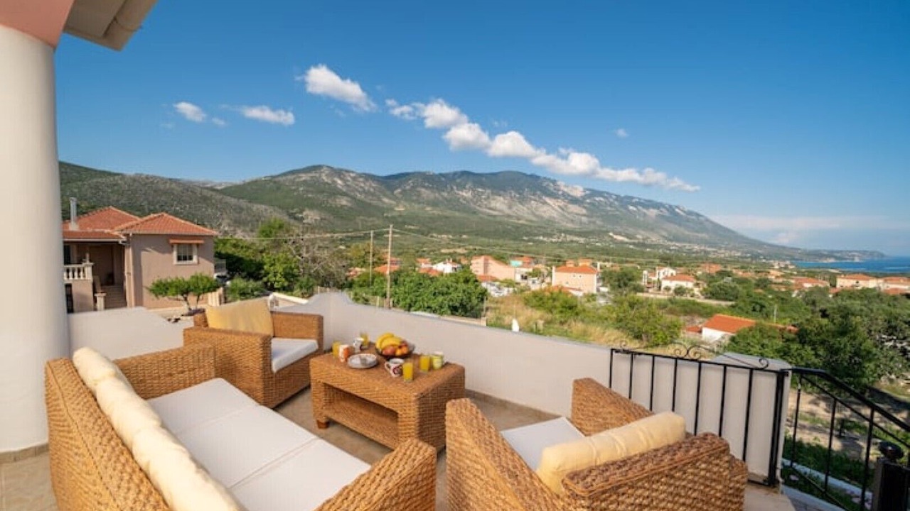Photo of Patio Balcony in Karavados
