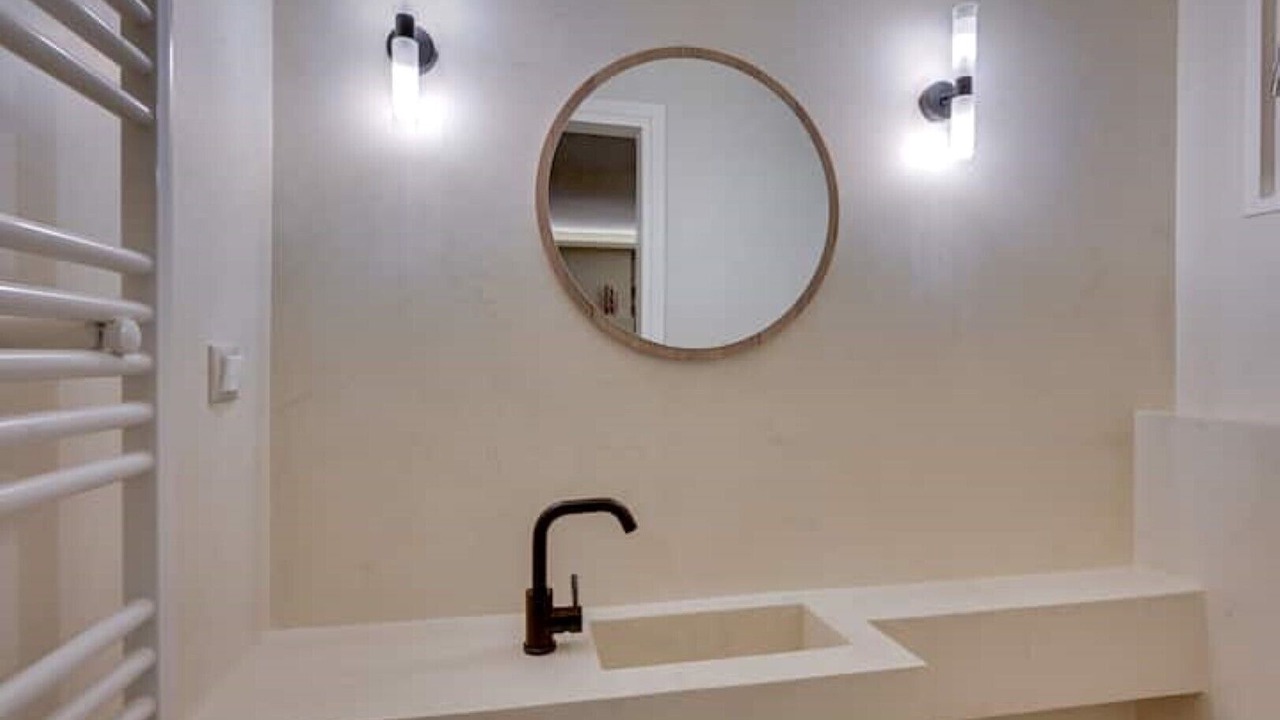 Photo of Bathroom in Ioannina Town Centre