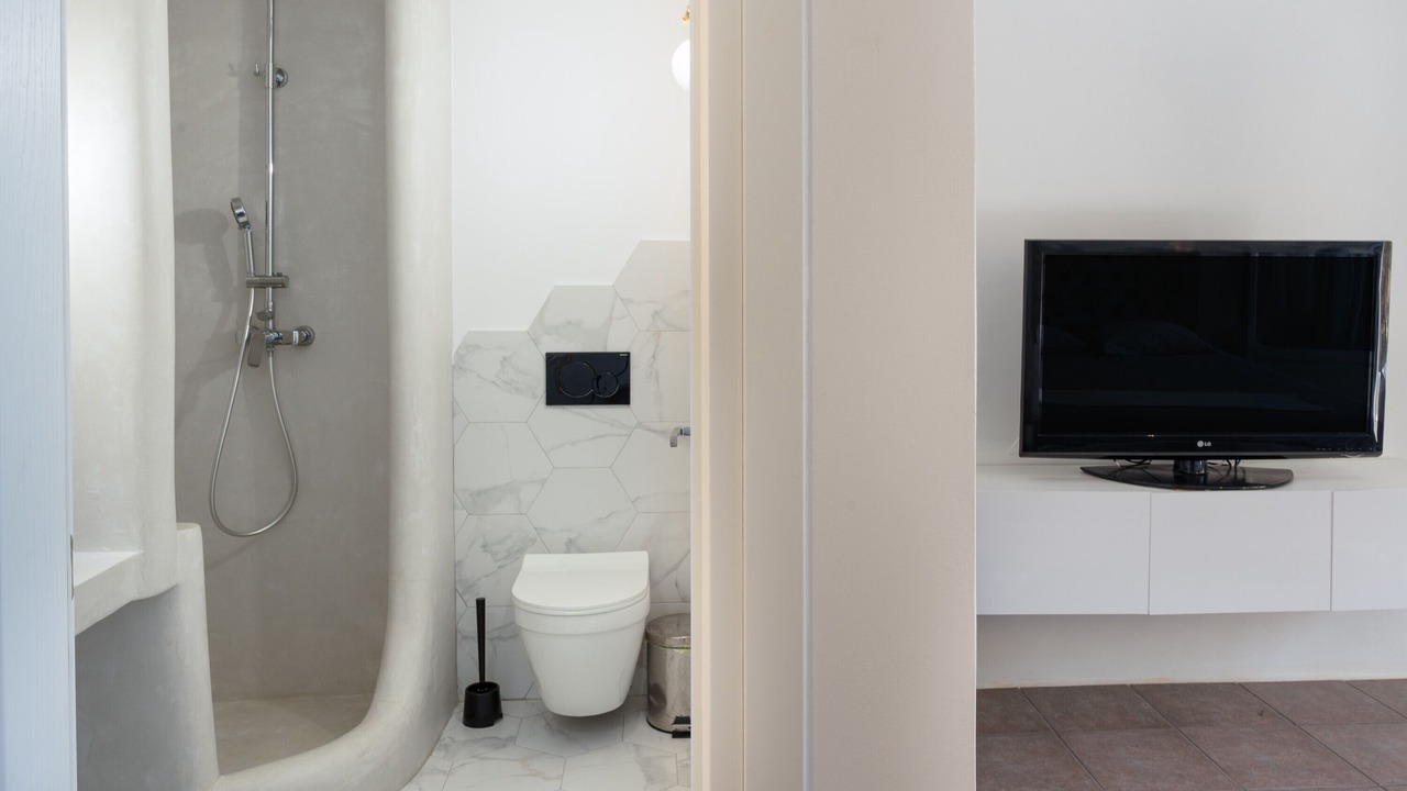 Photo of Bathroom in Syros