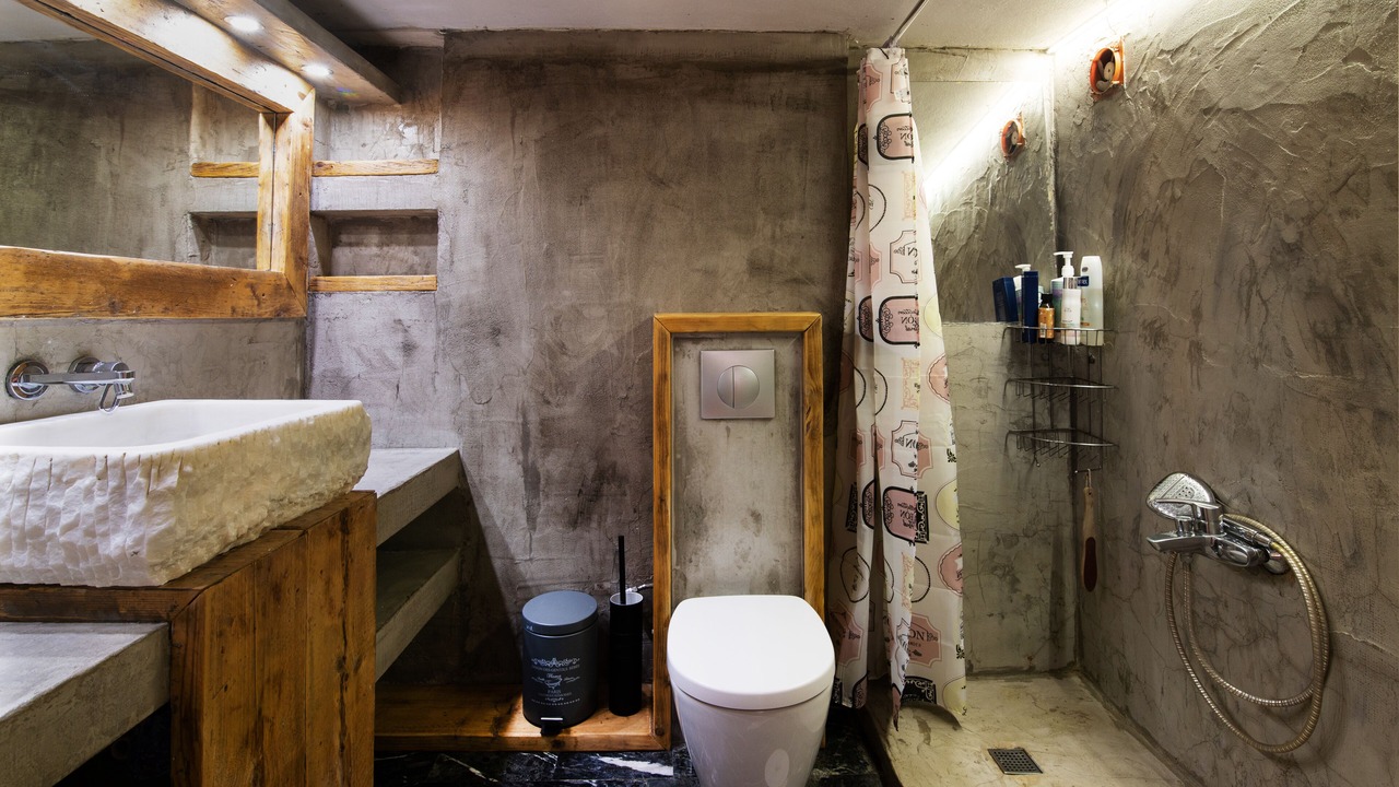 Photo of Bathroom in Nea Smirni