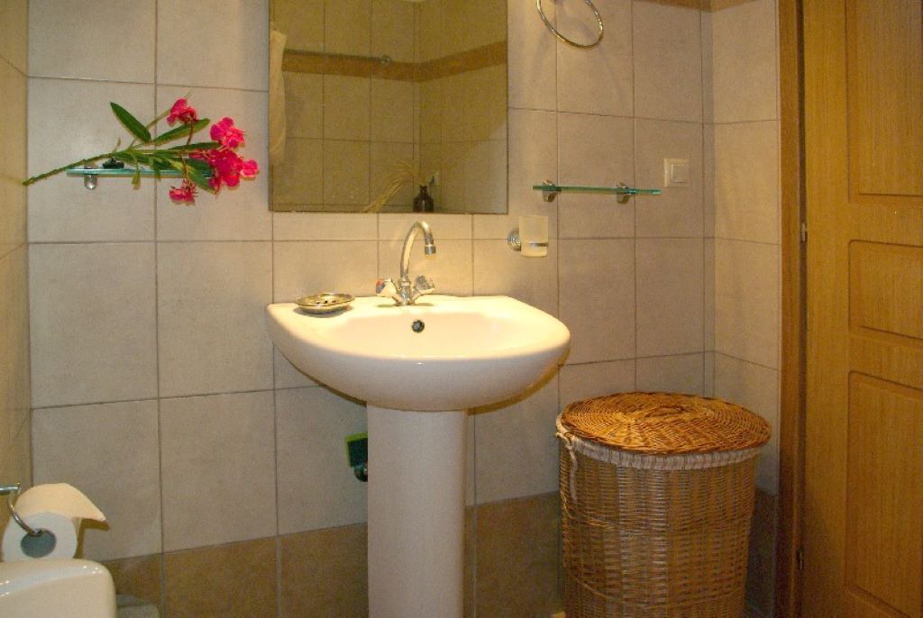 Photo of Bathroom in Faistos