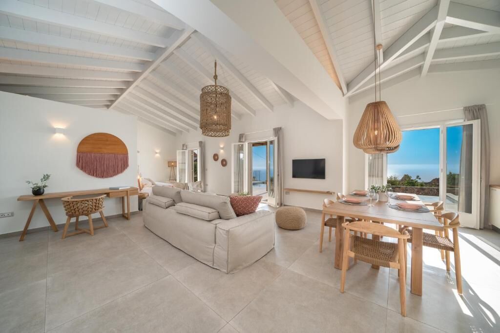 Photo of Livingroom in Tzamarelata