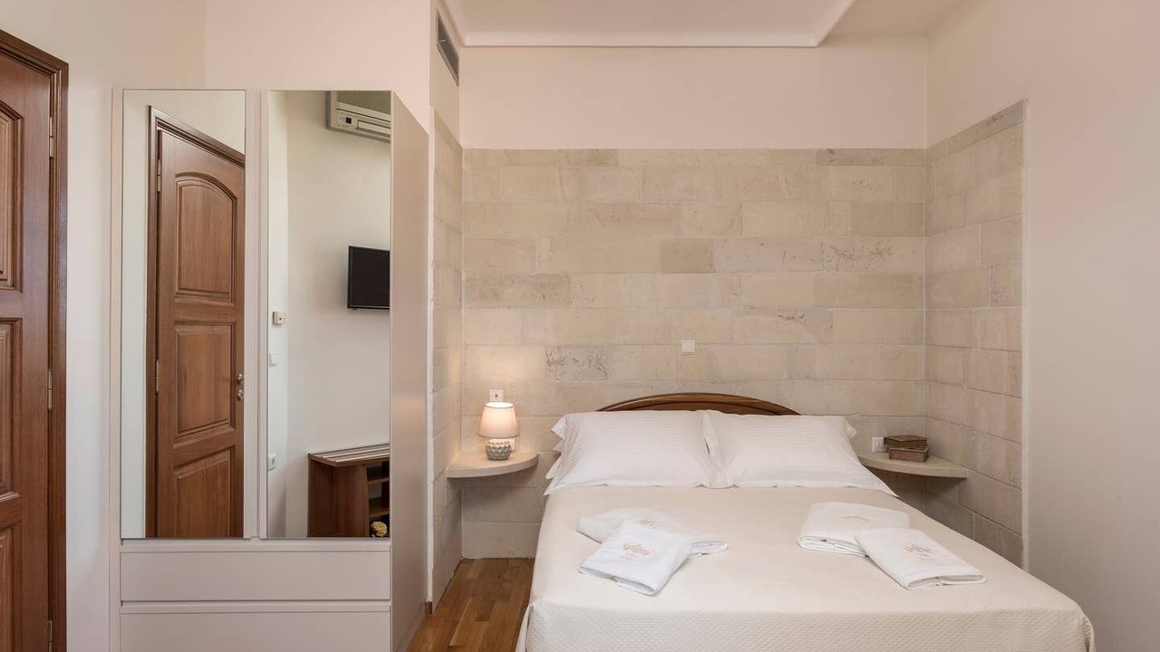 Photo of Others in Maleme