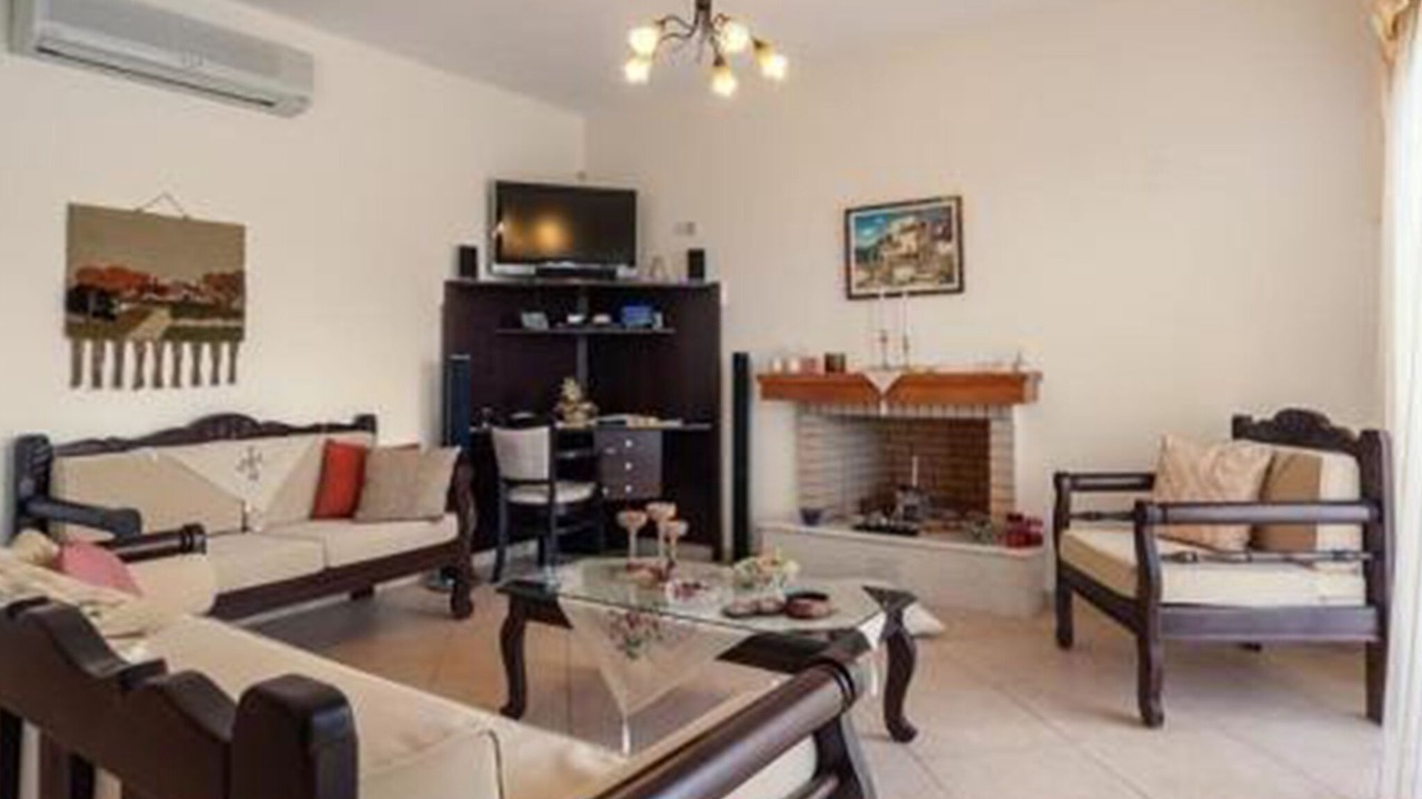 Photo of Livingroom in Triopetra