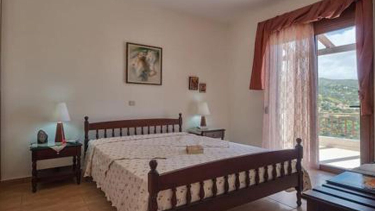 Photo of Bedroom in Triopetra