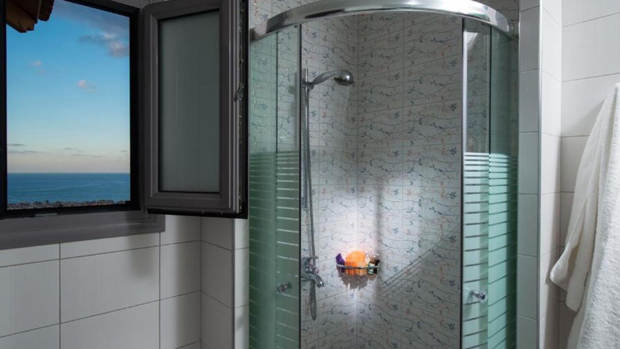 Photo of Bathroom in Koutouloufari