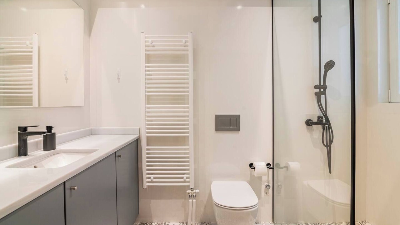 Photo of Bathroom in Kifisia