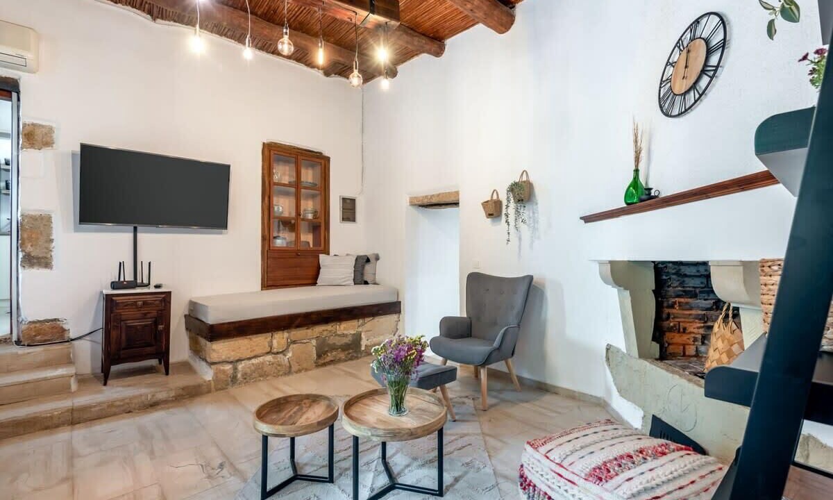 Photo of Bedroom in Megala Chorafia