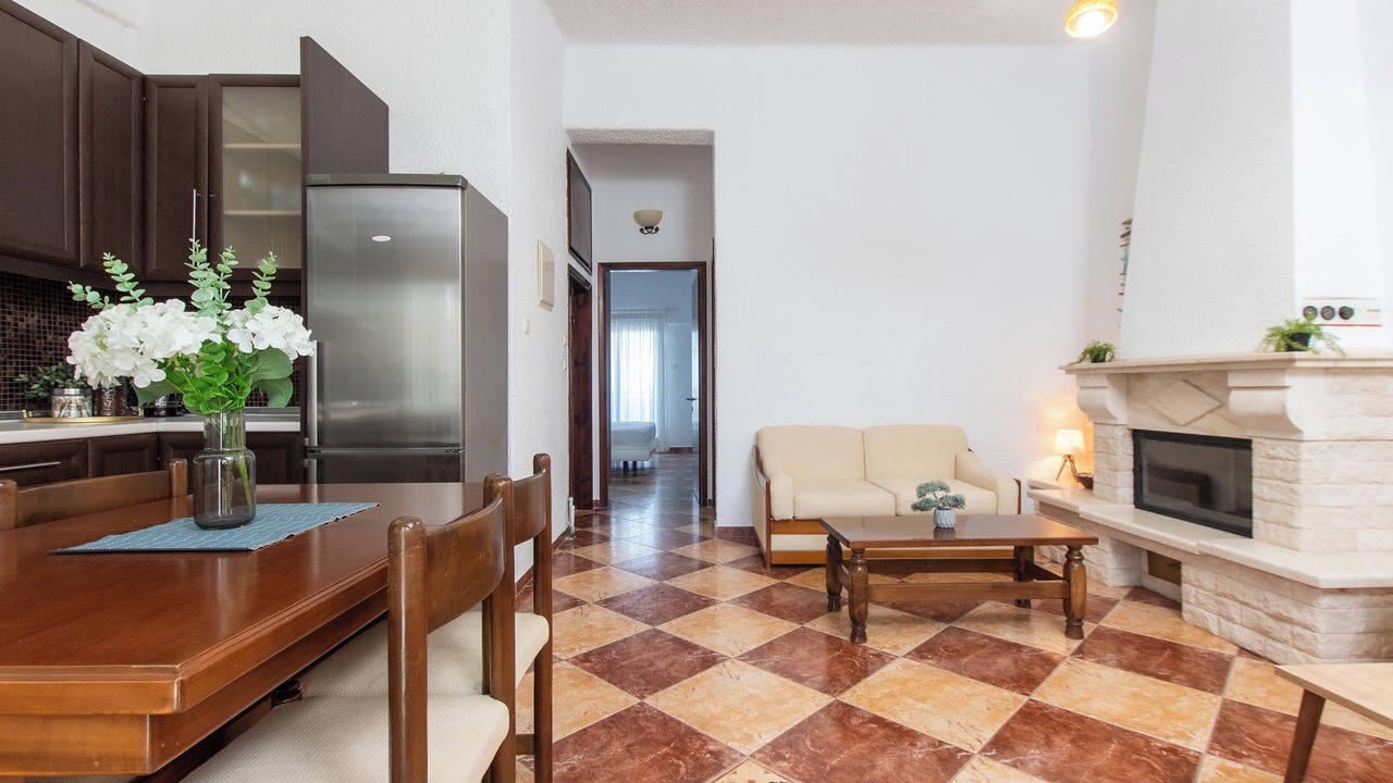 Photo of Livingroom in Polichrono