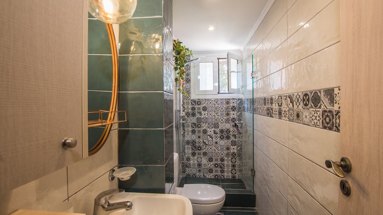 Photo of Bathroom in Fiolitis