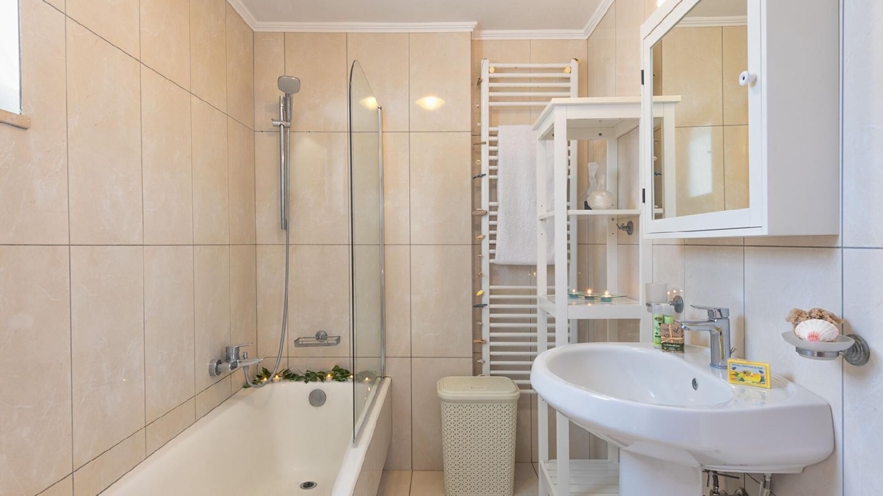 Photo of Bathroom in Old Hersonissos