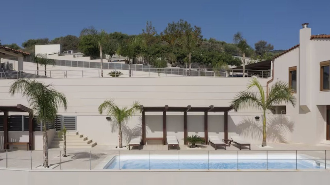 Photo of Outdoor in Linoperamata