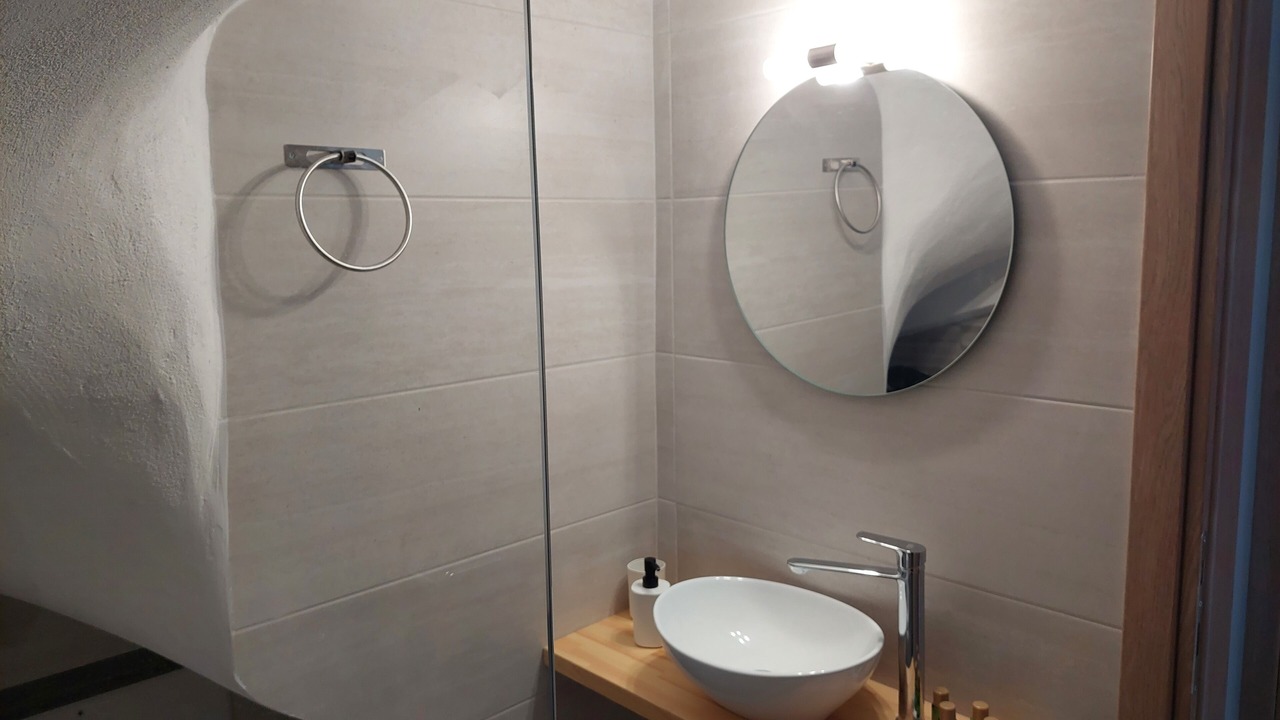 Photo of Bathroom in Kanali