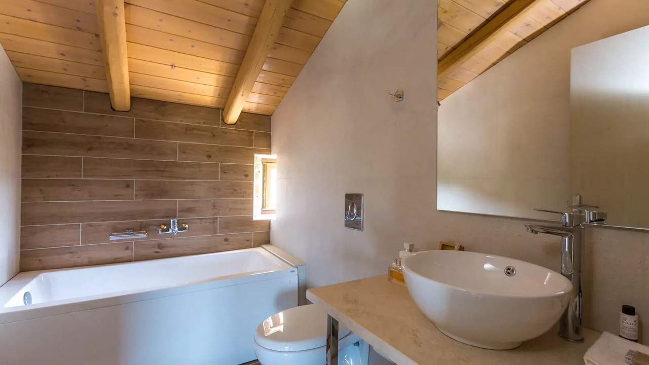 Photo of Bathroom in Kissamos
