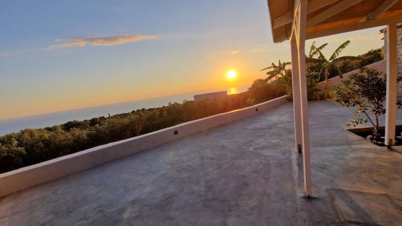 Photo of Patio Balcony in Omales