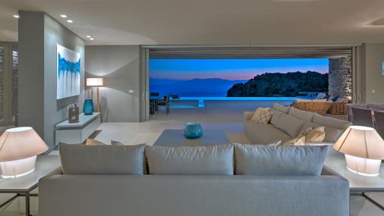 Photo of Livingroom in Milopotas