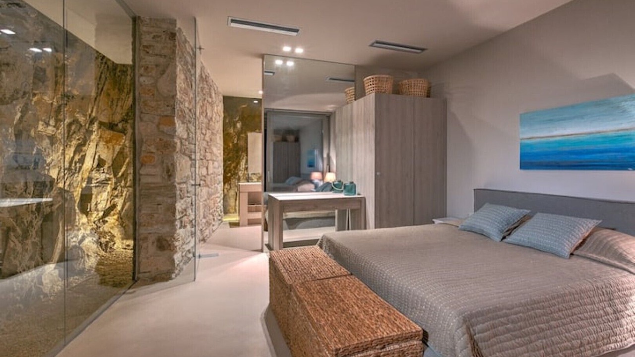 Photo of Bedroom in Milopotas