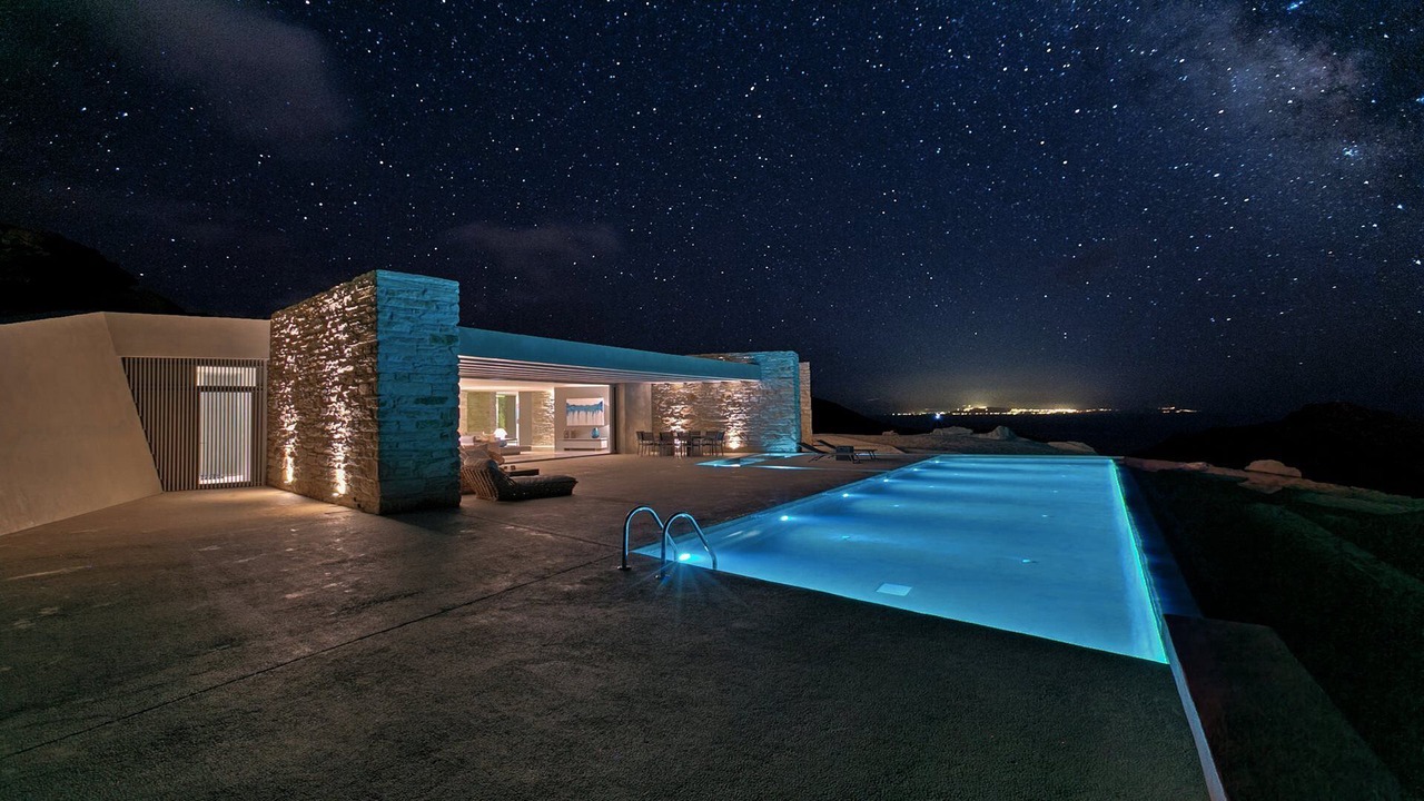 Photo of Outdoor in Milopotas