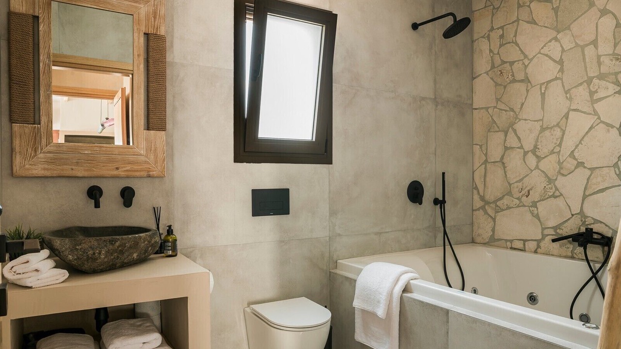 Photo of Bathroom in Zola