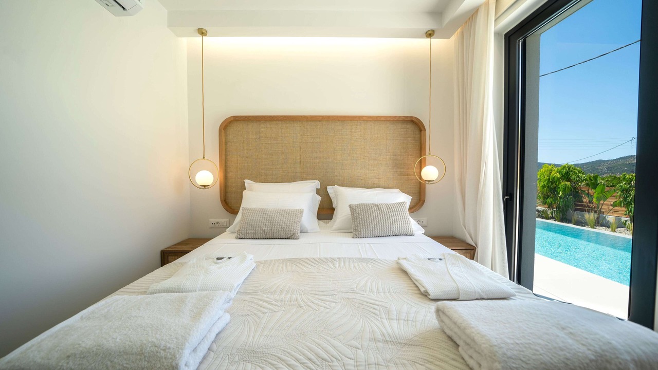 Photo of Bedroom in Alikianos