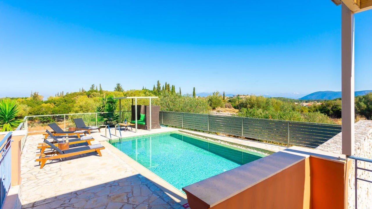 Photo of Outdoor in Mesovounia