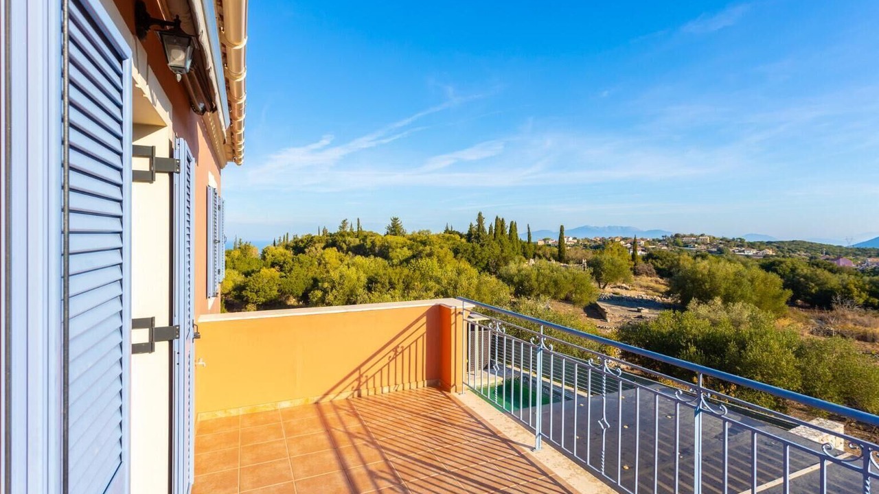 Photo of Patio Balcony in Mesovounia