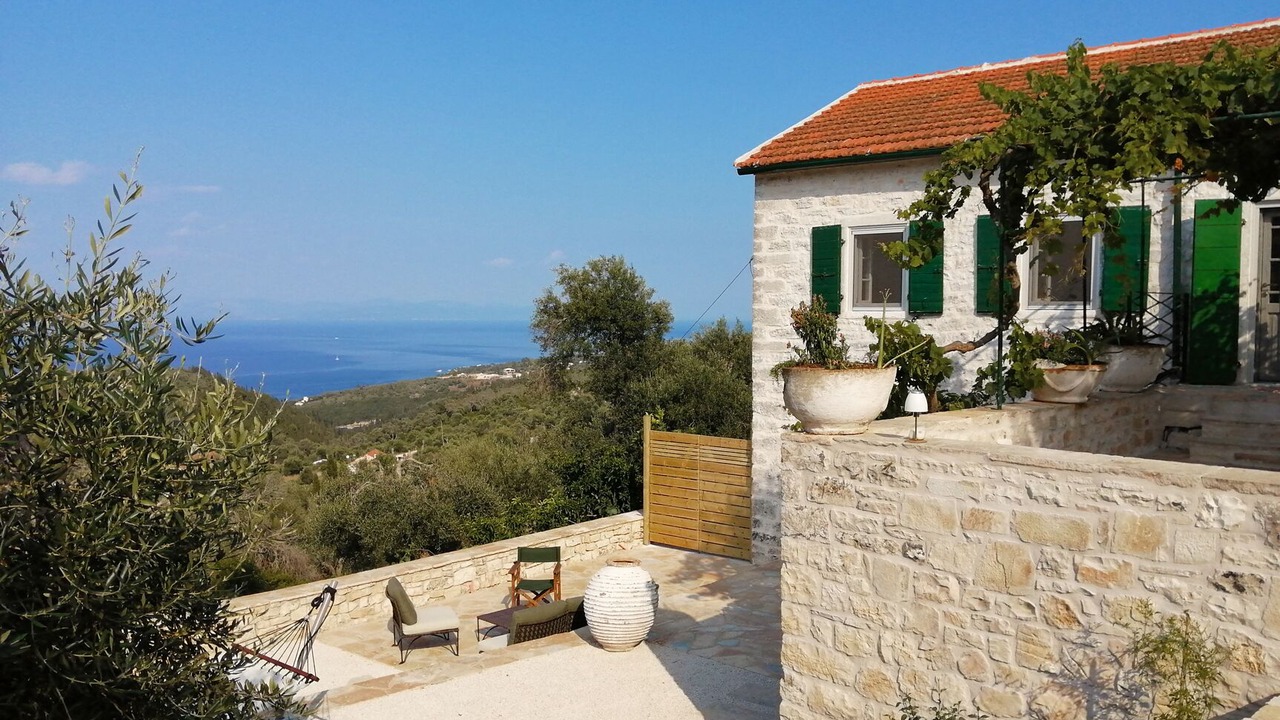 Photo of Patio Balcony in Kourteika