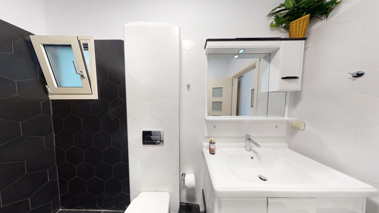 Photo of Bathroom in Kamilari