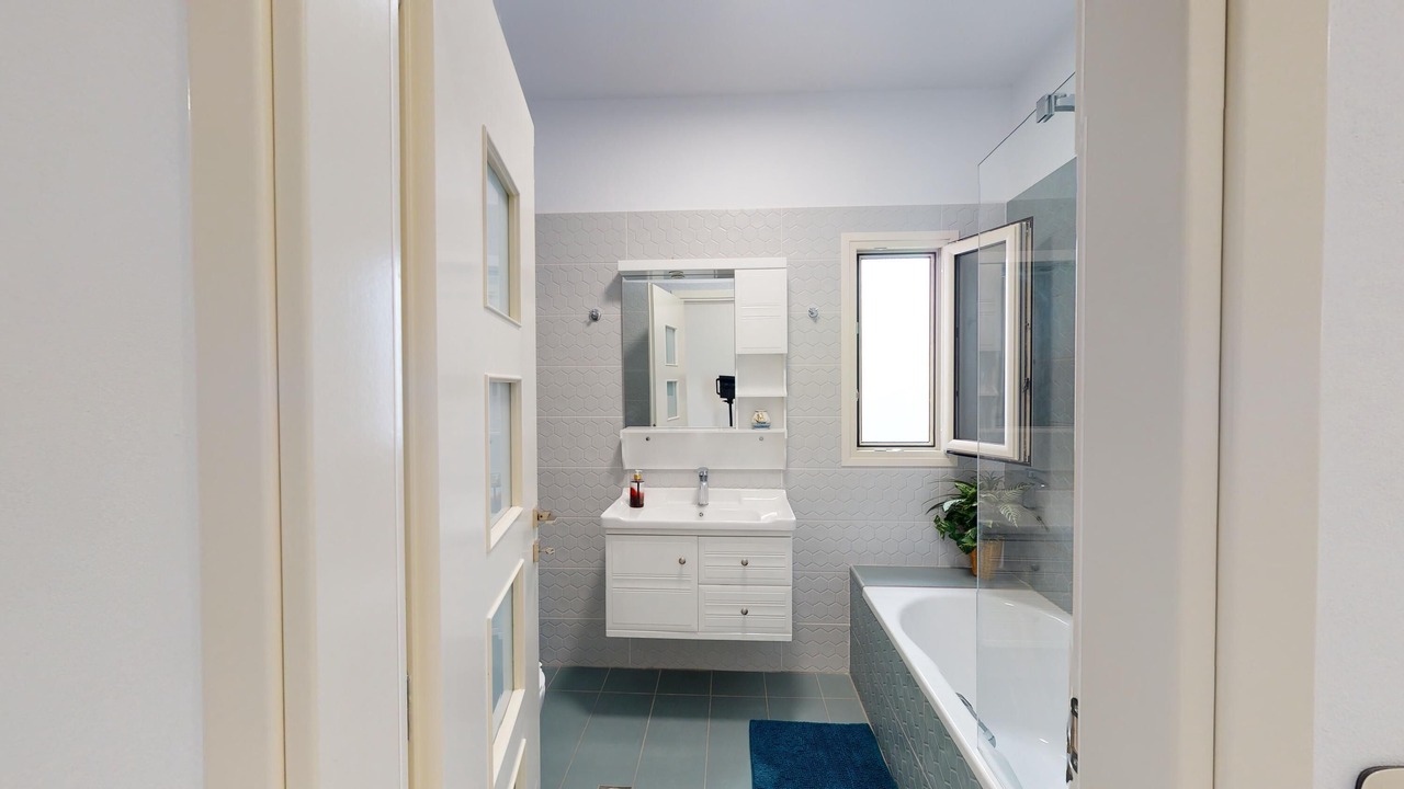 Photo of Bathroom in Kamilari