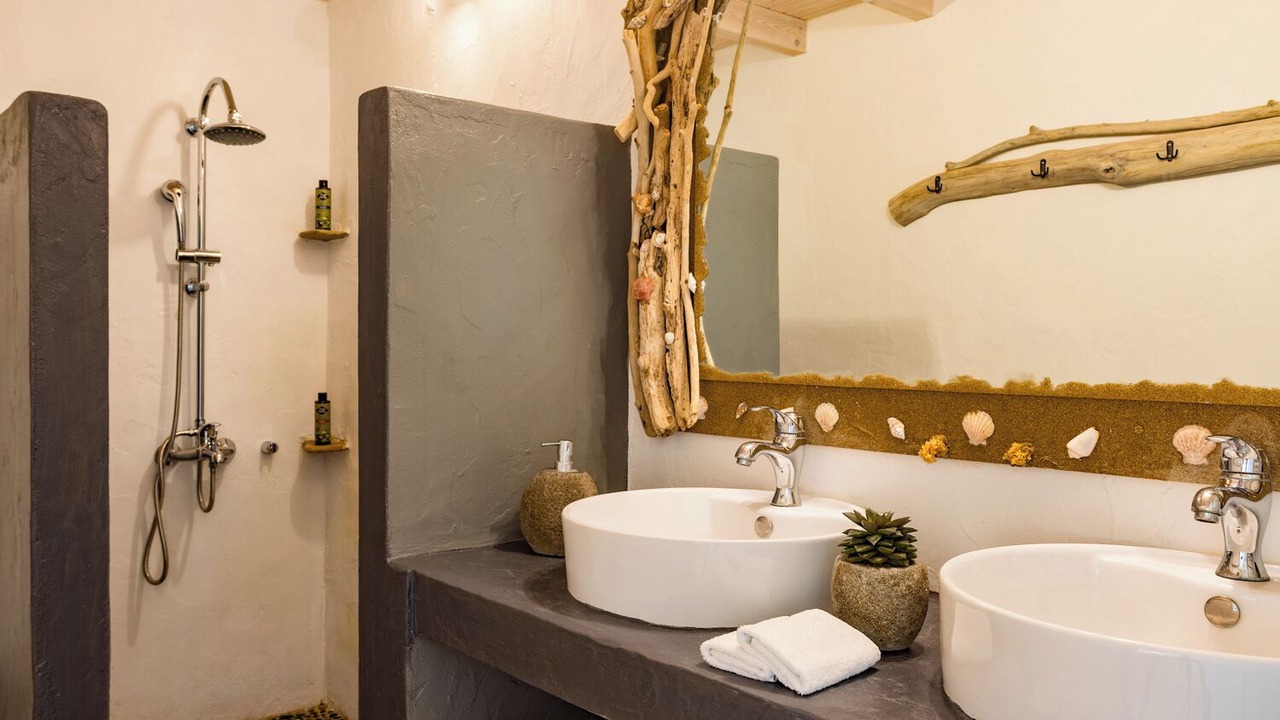 Photo of Bathroom in Molos