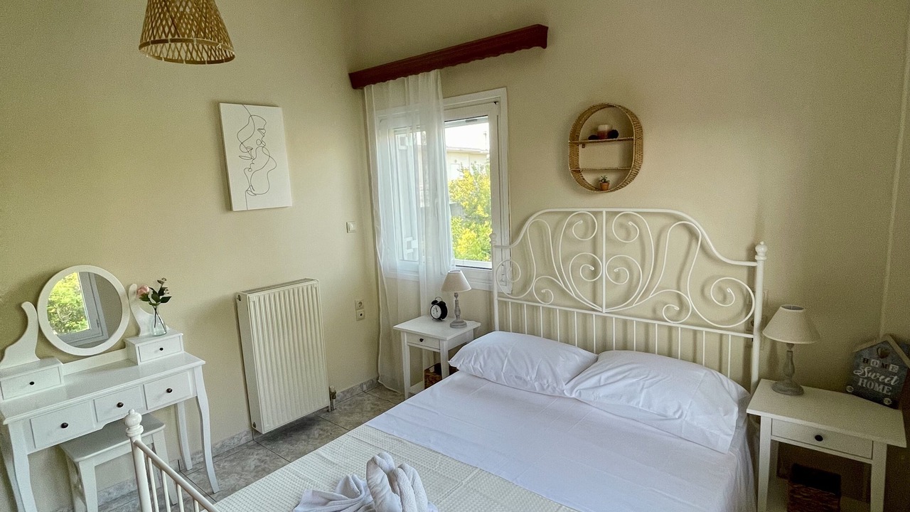 Photo of Bedroom in Vatolakkos