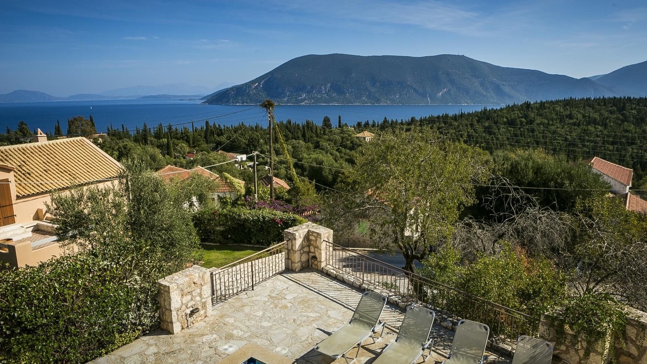 Photo of Patio Balcony in Tselendata