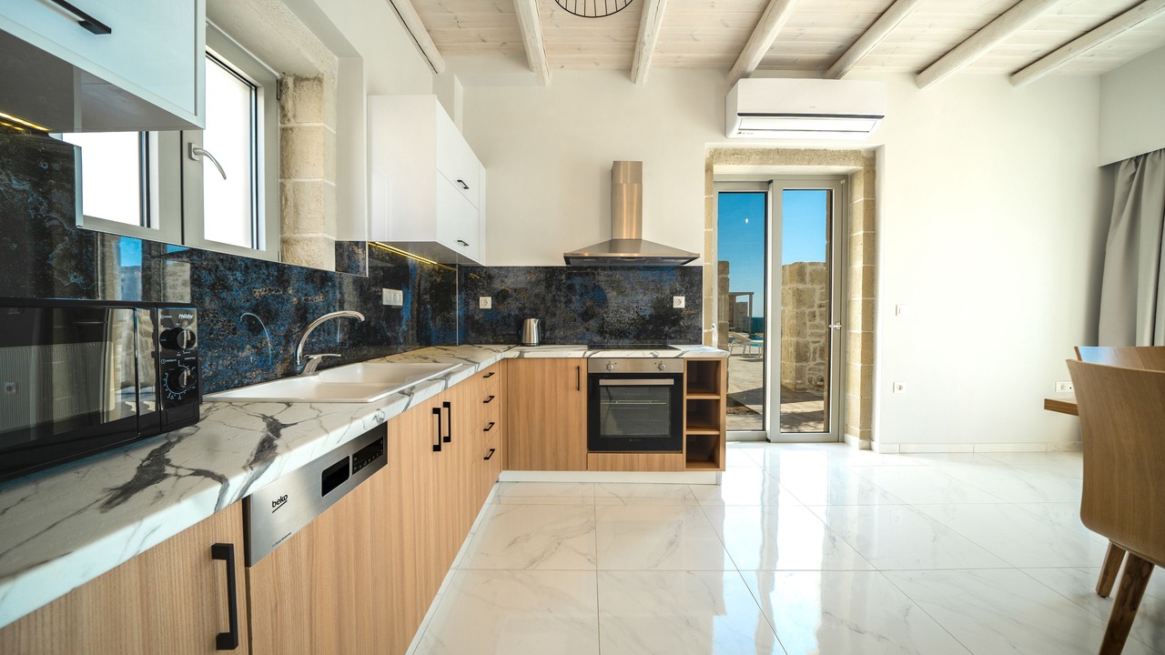 Photo of Kitchen in Limeniskos