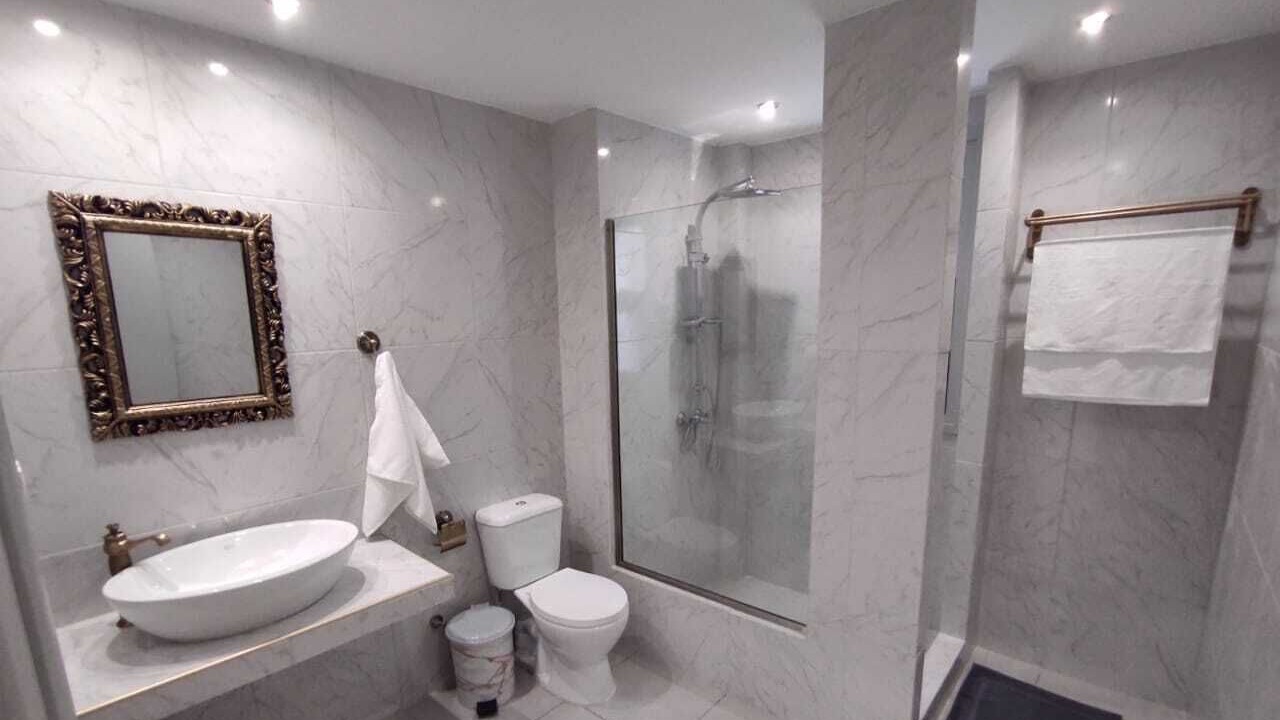 Photo of Bathroom in Menetai