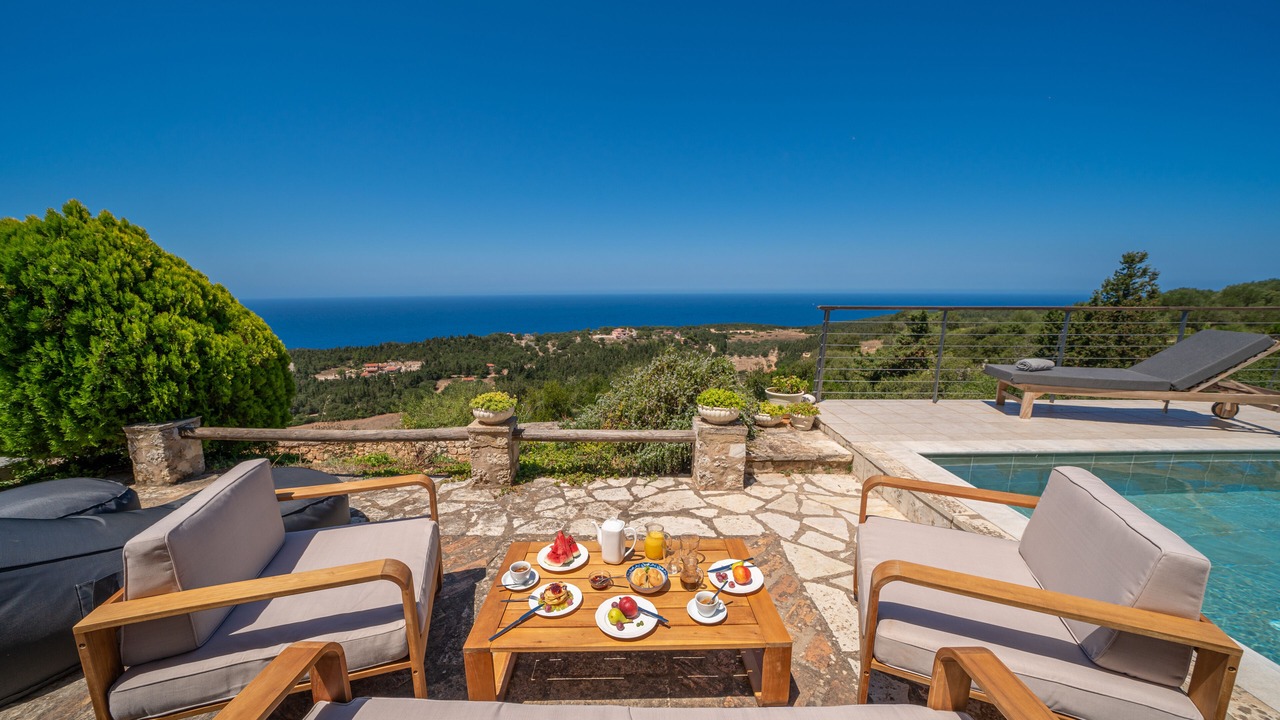 Photo of Patio Balcony in Tzamarelata