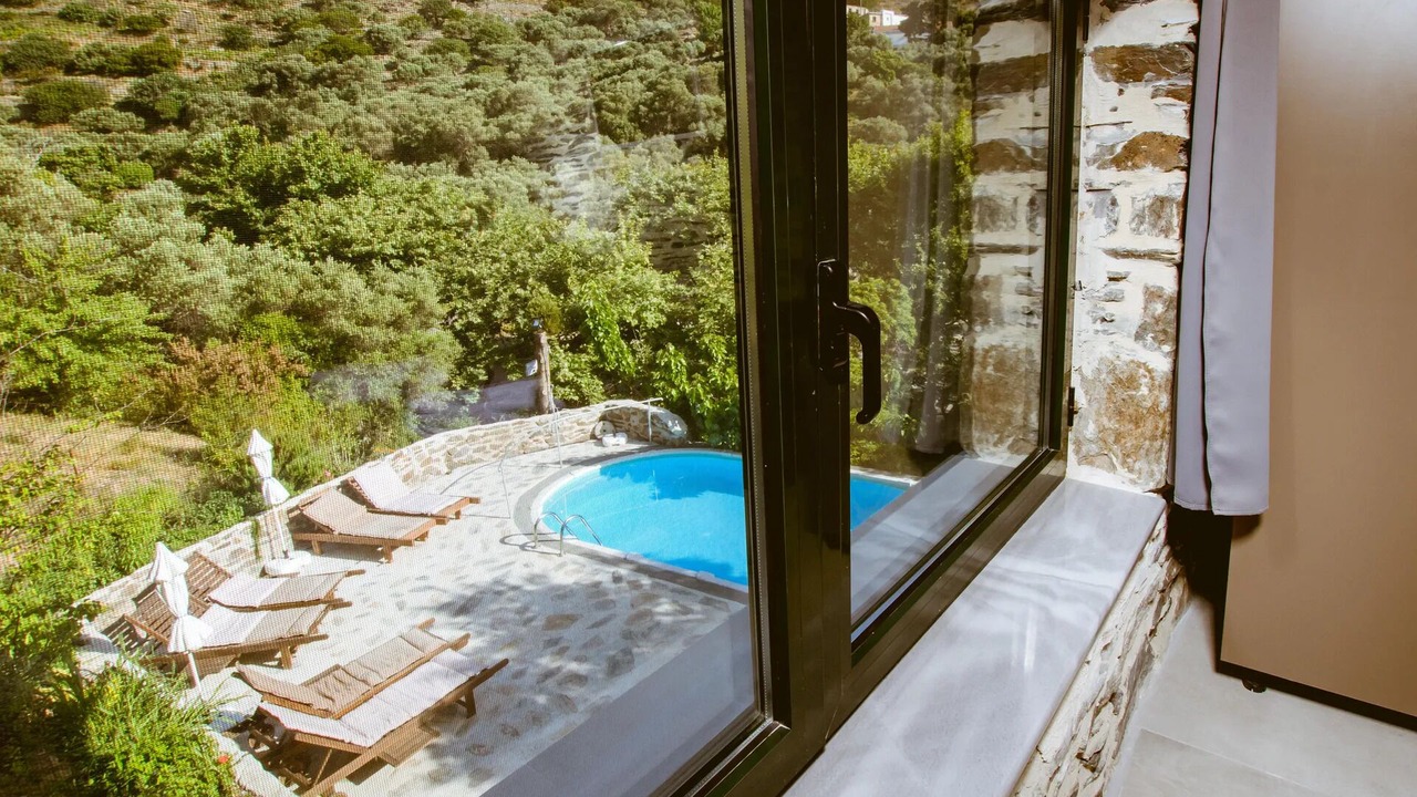 Photo of Bedroom in Perivolia