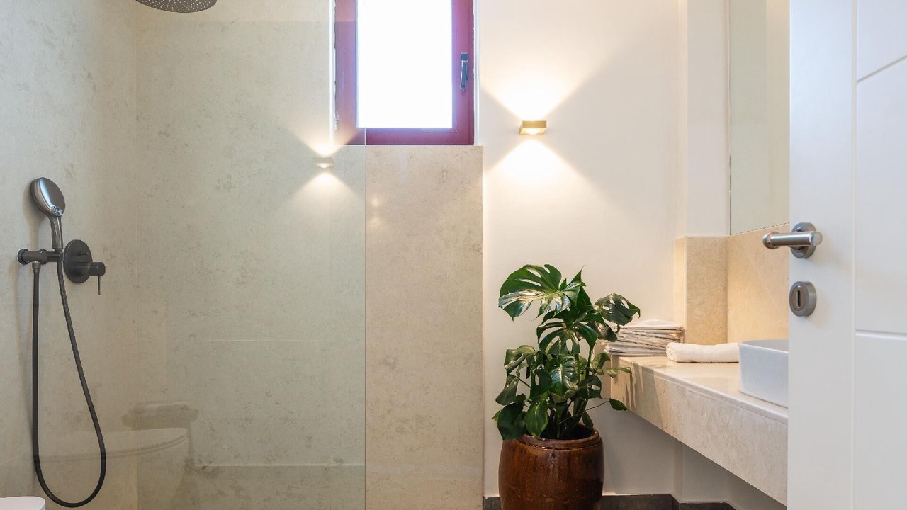 Photo of Bathroom in Skouloufia
