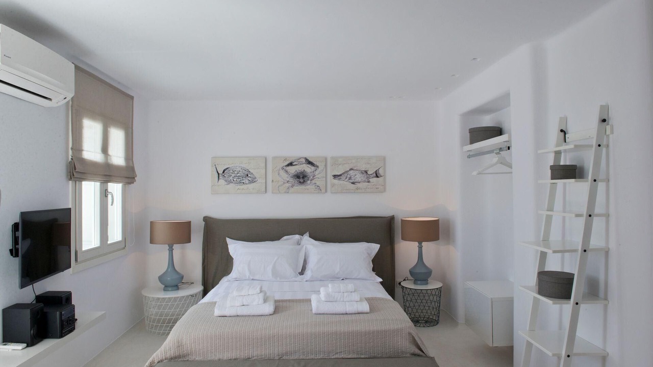 Photo of Bedroom in Tourlos
