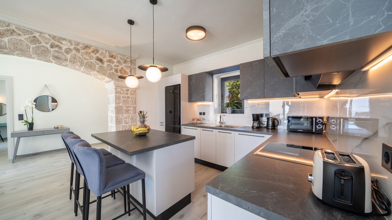 Photo of Kitchen in Tzamarelata