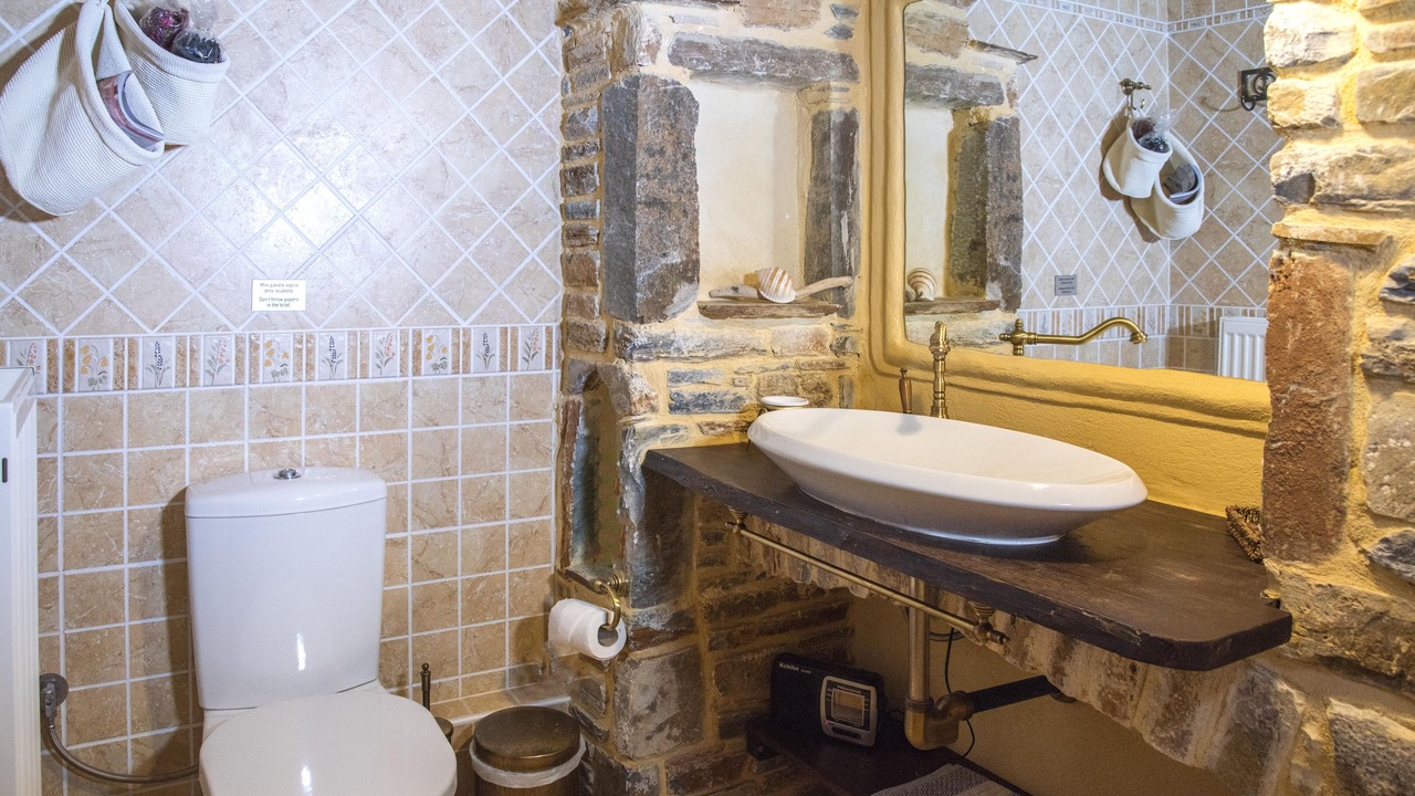 Photo of Bathroom in Makrynitsa