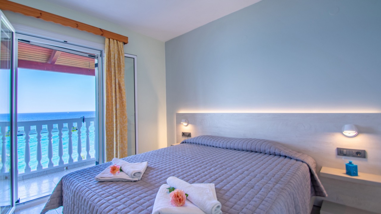 Photo of Bedroom in Amoudi