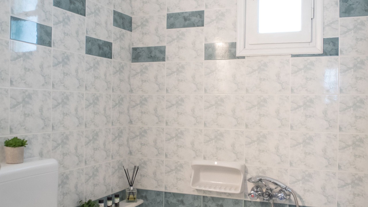 Photo of Bathroom in Engarai