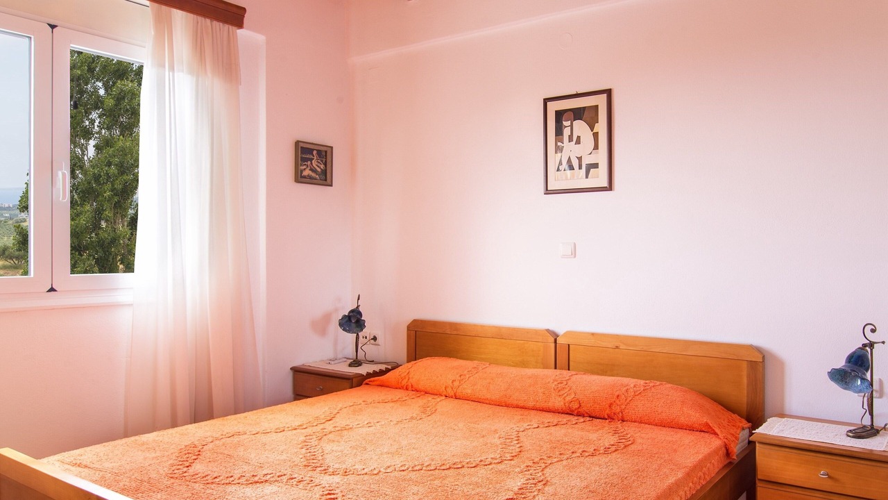 Photo of Bedroom in Lefkogeia