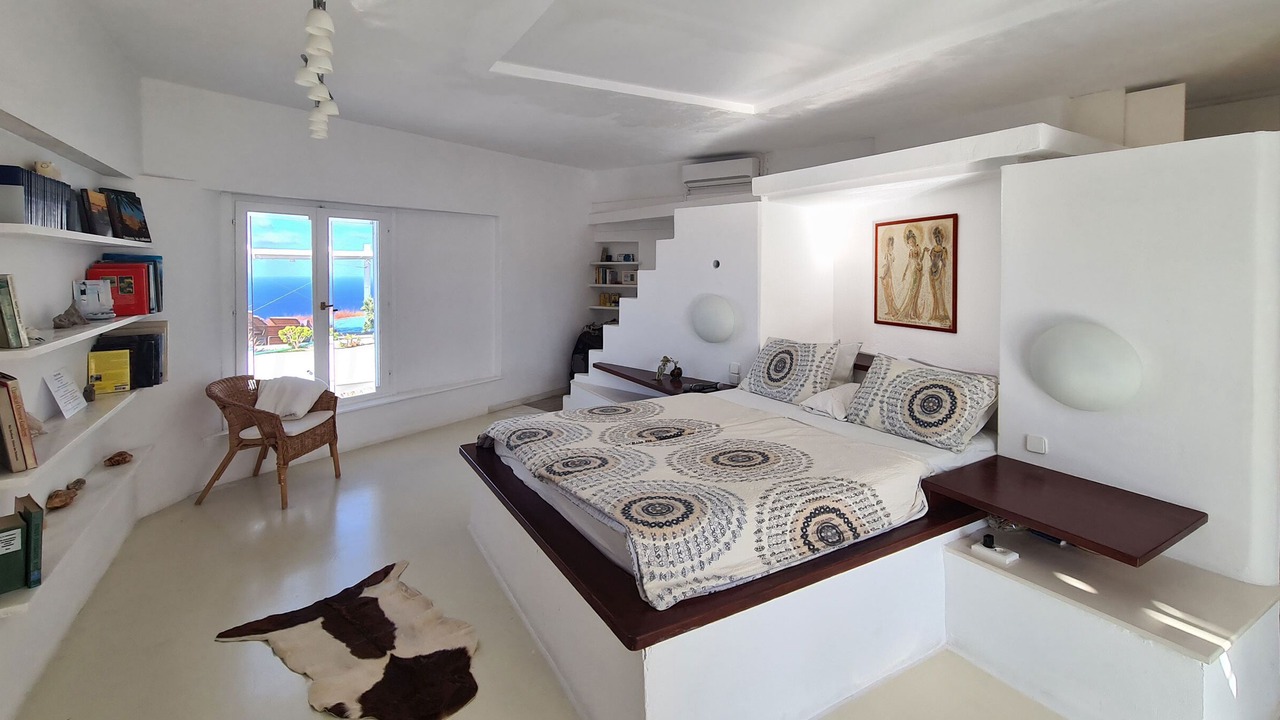 Photo of Bedroom in Nea Cryssi Akti