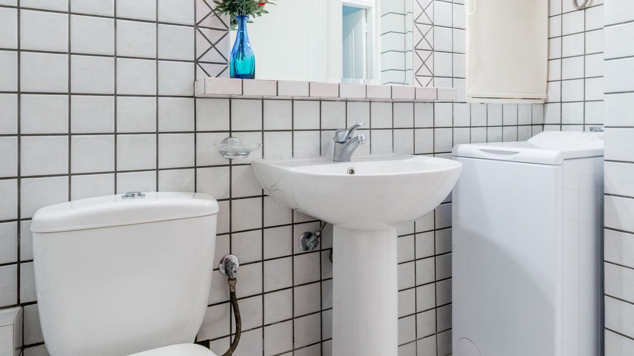 Photo of Bathroom in Lavreotiki