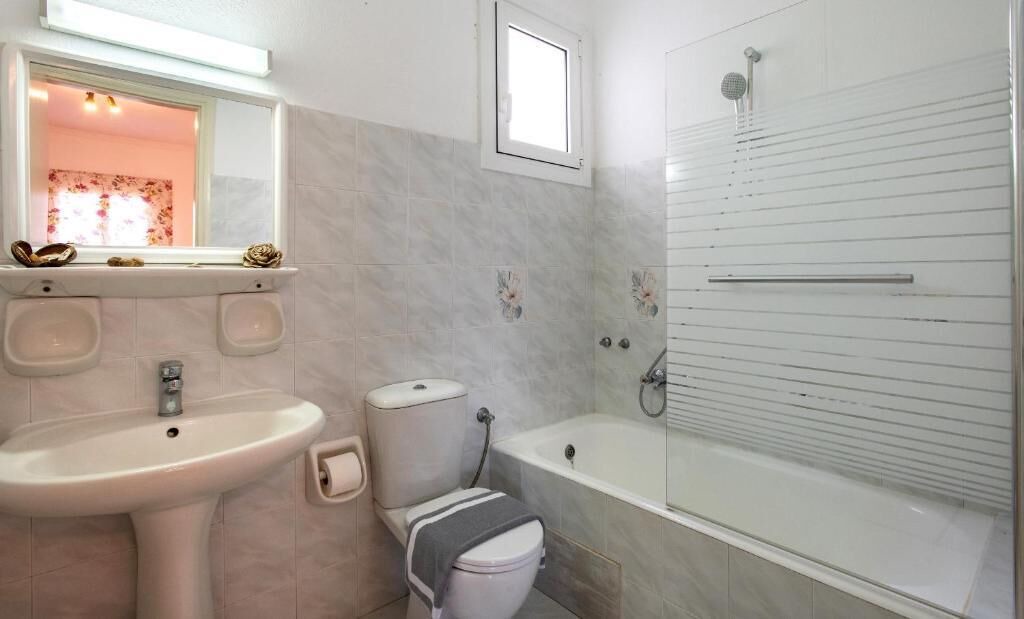 Photo of Bathroom in Moraitika